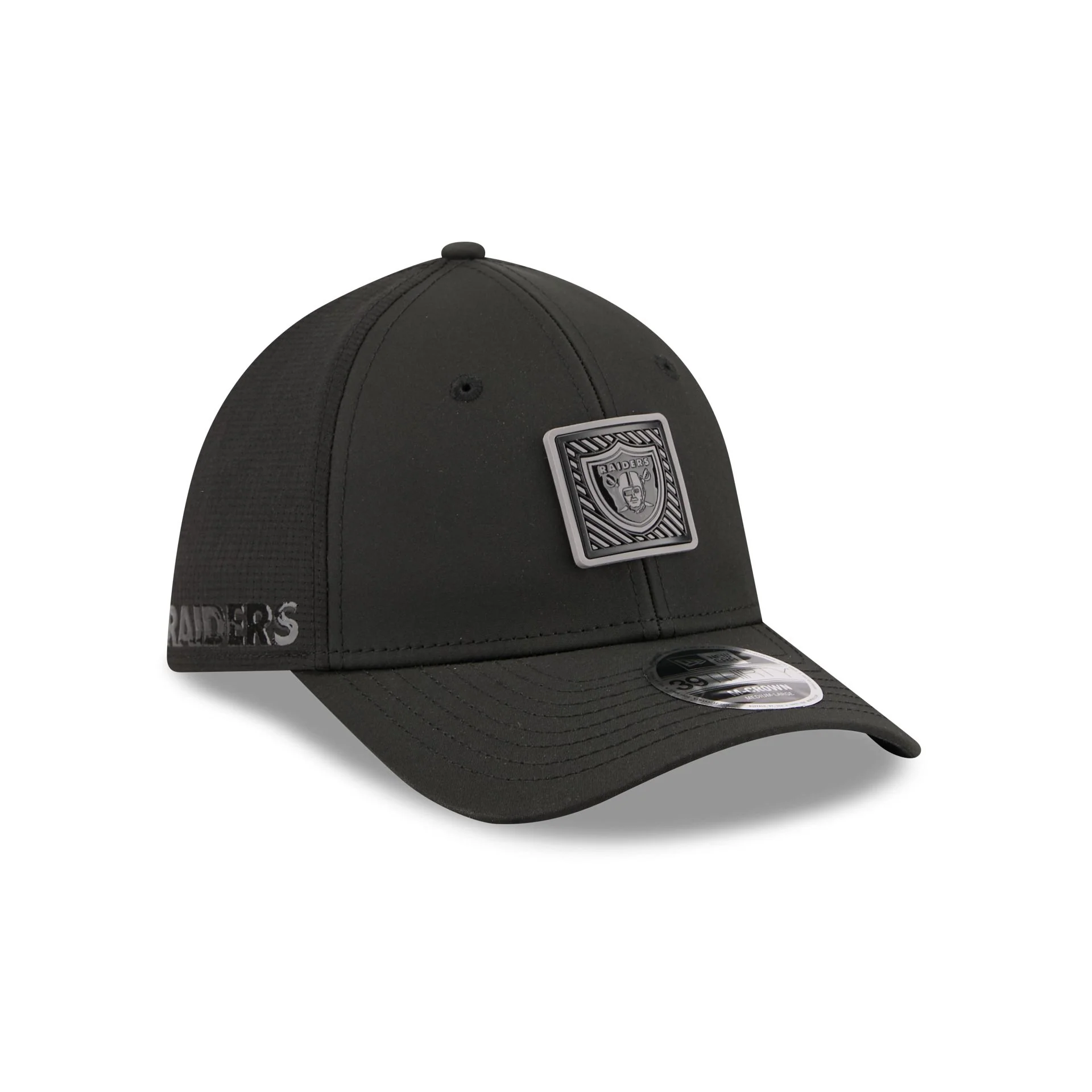 Las Vegas Raiders 2026 Training Black 39THIRTY M-Crown Stretch-Fit Hat