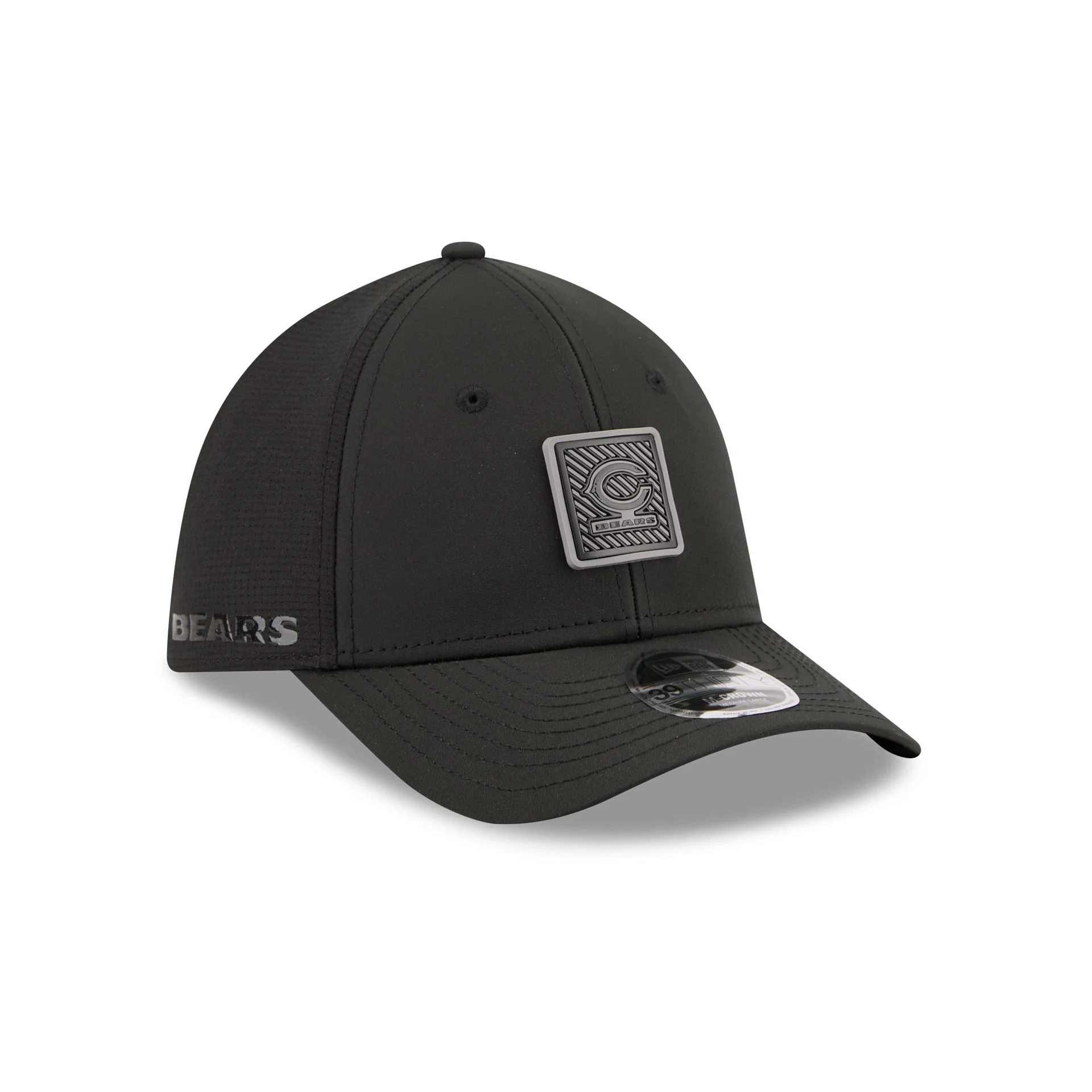 Chicago Bears 2026 Training Black 39THIRTY M-Crown Stretch-Fit Hat